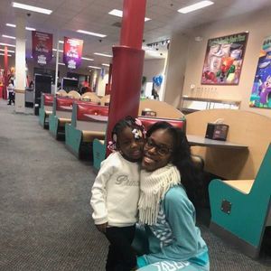 Meet your Posher, Kendra